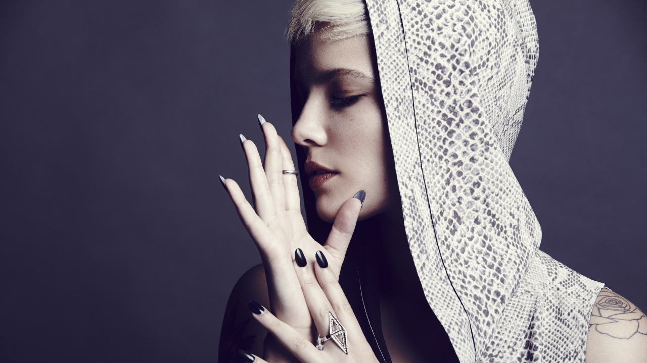 Halsey, Gesicht, Haut, Lippe, Hand. Wallpaper in 1280x720 Resolution