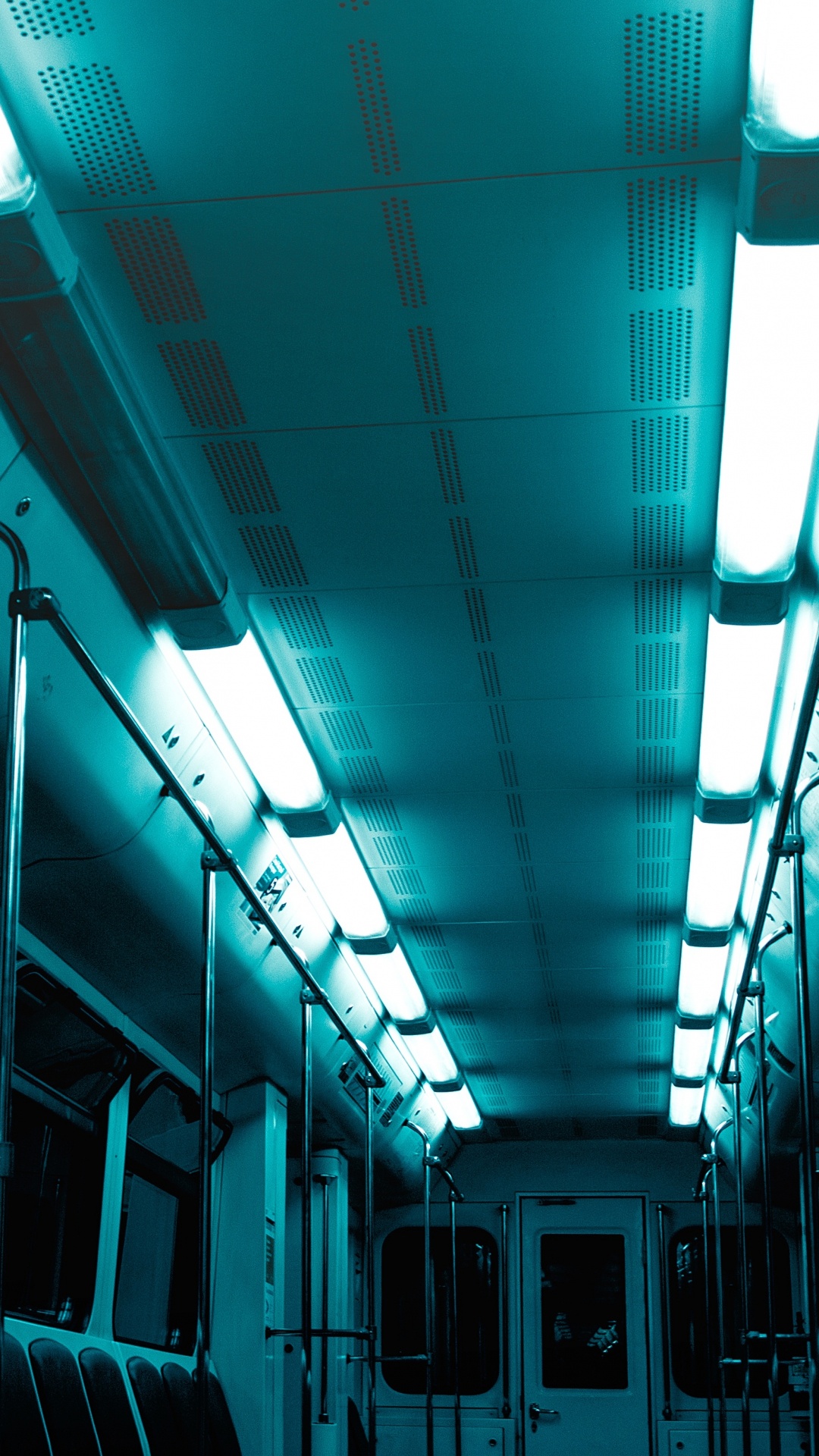 Interior Del Tren Blanco y Verde. Wallpaper in 1080x1920 Resolution