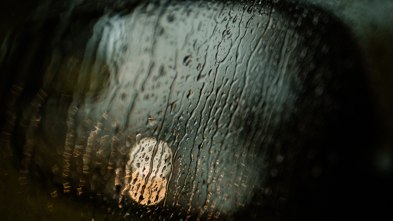 Surface en Bois Noir et Marron. Wallpaper in 1366x768 Resolution