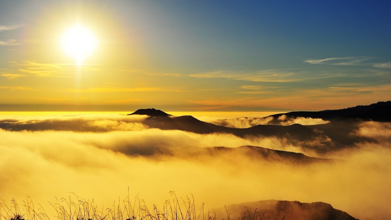 Silhouette of Mountain Under Cloudy Sky During Sunset. Wallpaper in 1280x720 Resolution