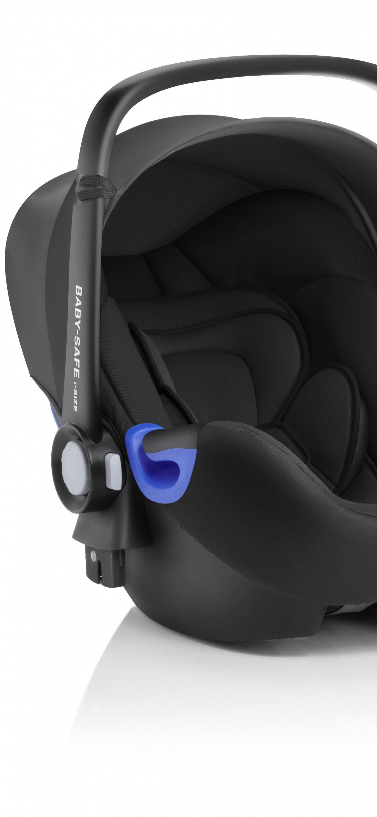 Black and White Car Seat. Wallpaper in 1242x2688 Resolution