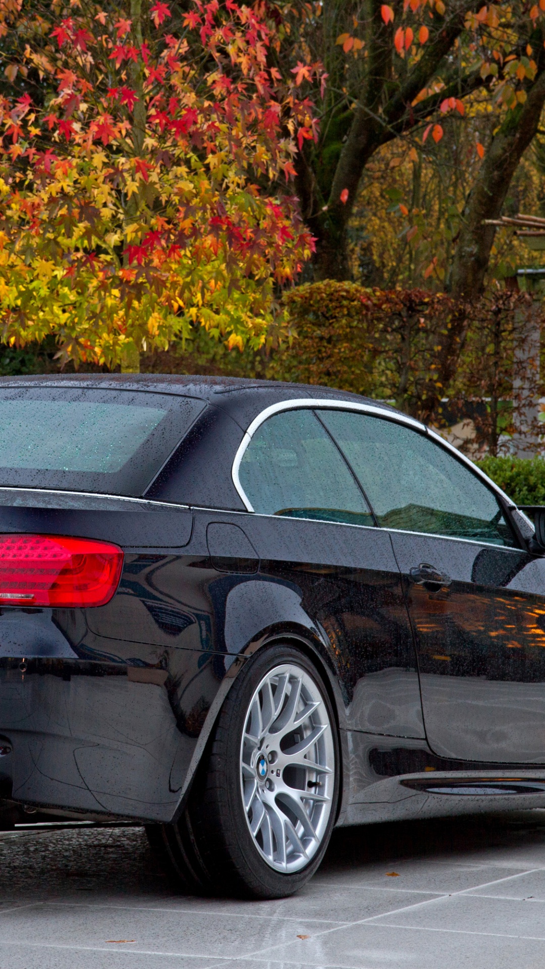 BMW m 3 Negro Estacionado en la Carretera. Wallpaper in 1080x1920 Resolution