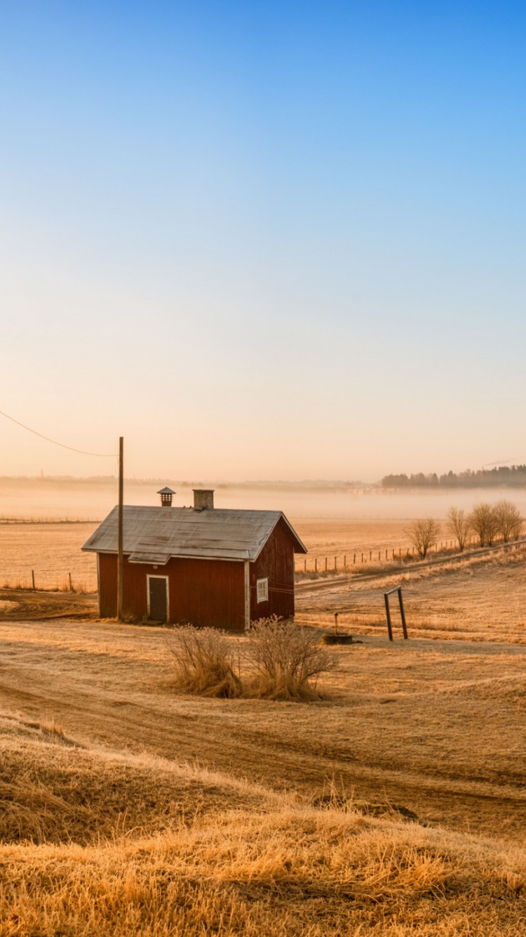 Brown House on Brown Field During Daytime. Wallpaper in 750x1334 Resolution