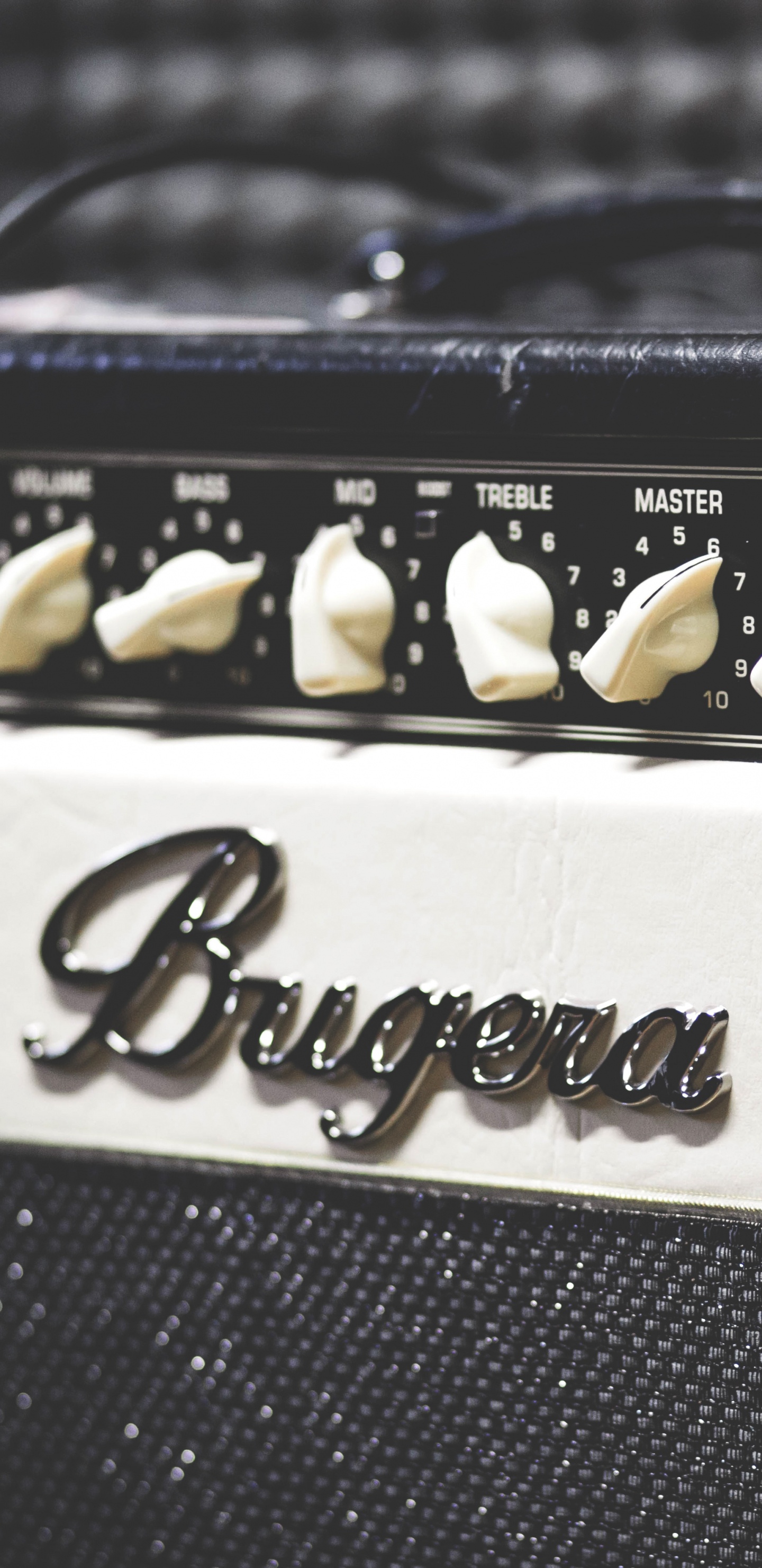 Gitarrenverstärker, Verstärker, Gitarre, Elektronisches Instrument, Musikinstrument. Wallpaper in 1440x2960 Resolution