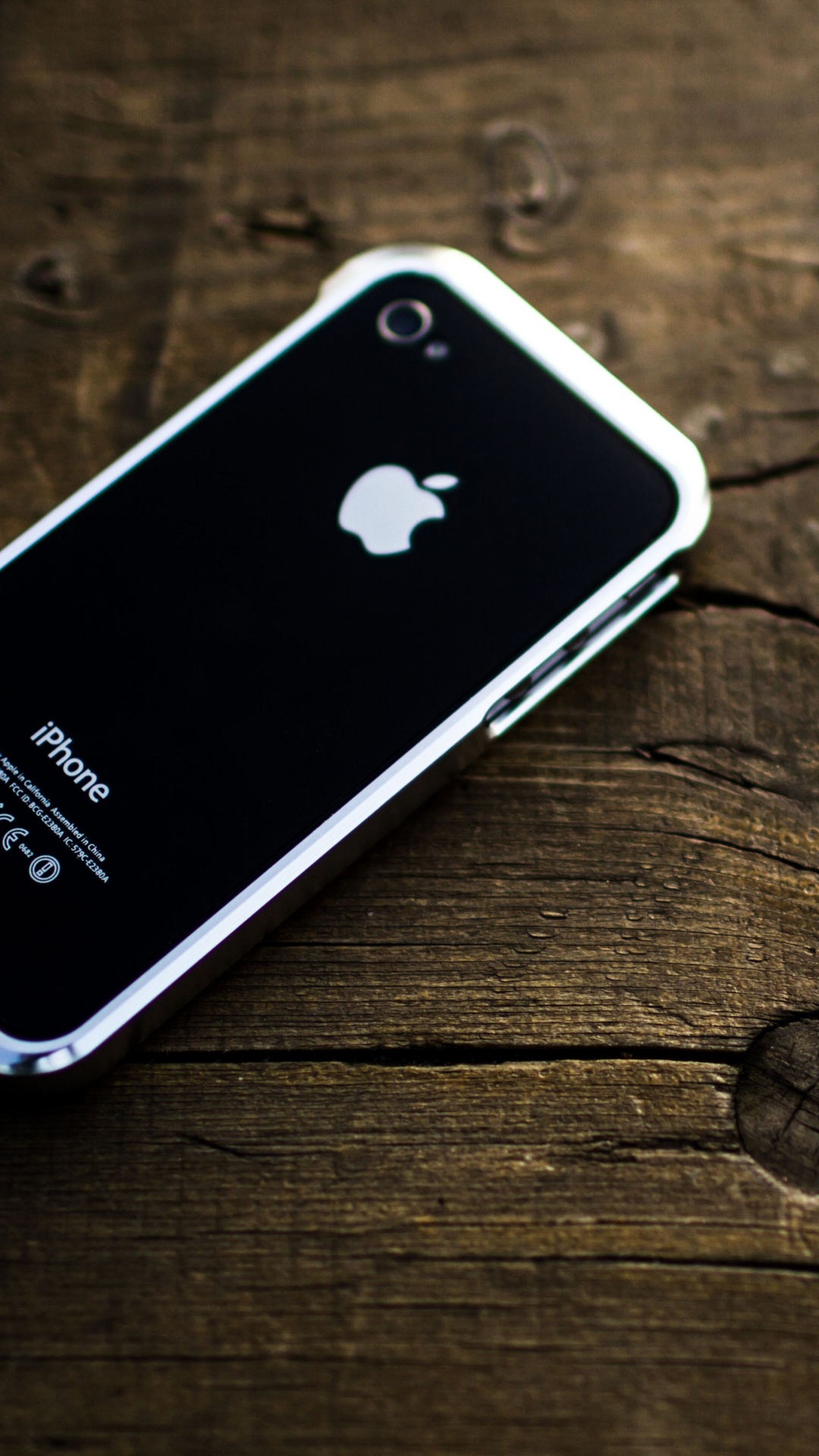 Black Iphone 4 on Brown Wooden Table. Wallpaper in 1080x1920 Resolution