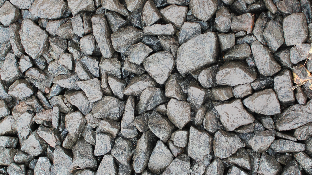 Gray and Black Stone Fragments. Wallpaper in 1280x720 Resolution