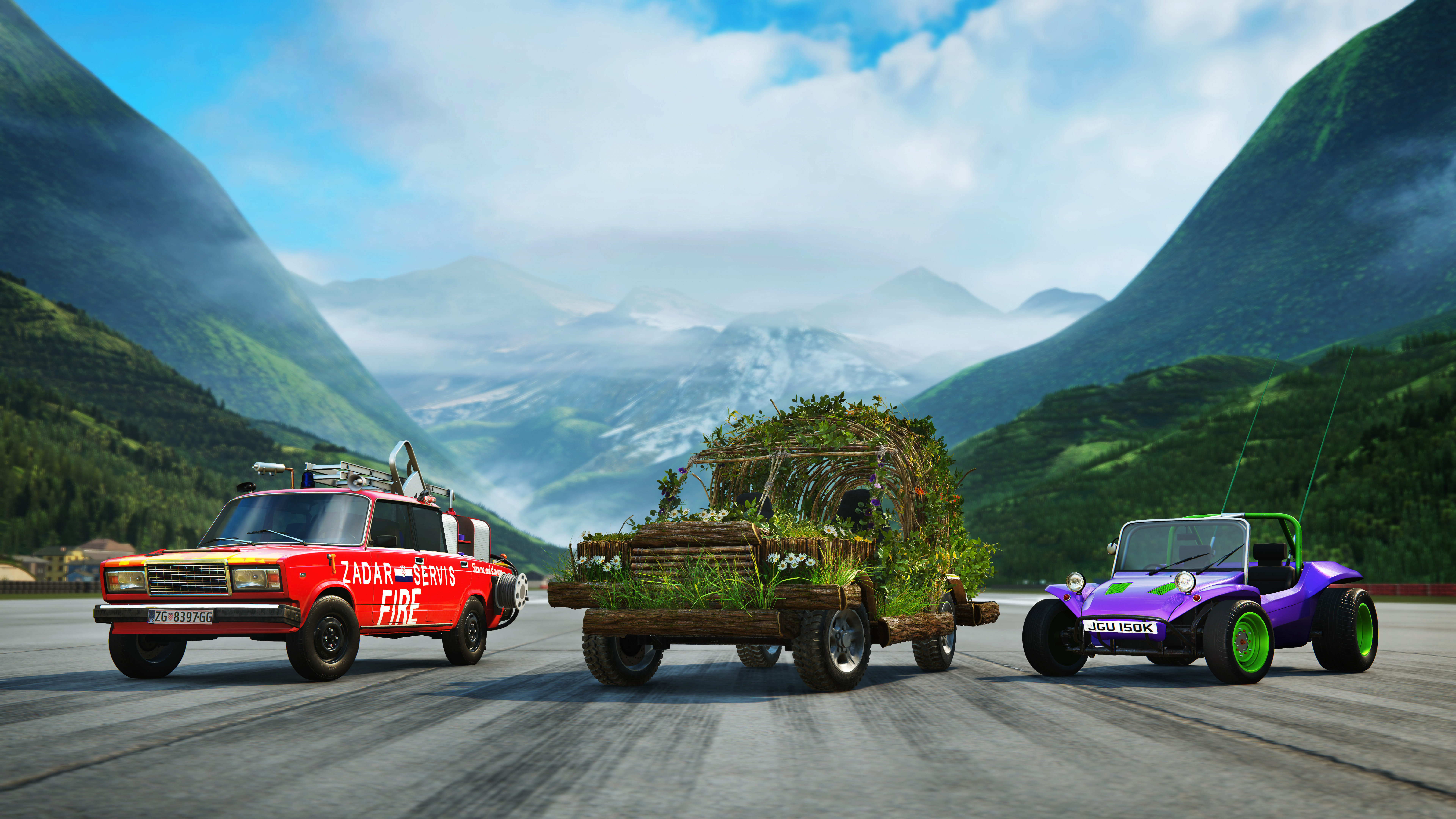 Camion Rouge et Blanc Sur Route Près de la Montagne Verte Pendant la Journée. Wallpaper in 7680x4320 Resolution