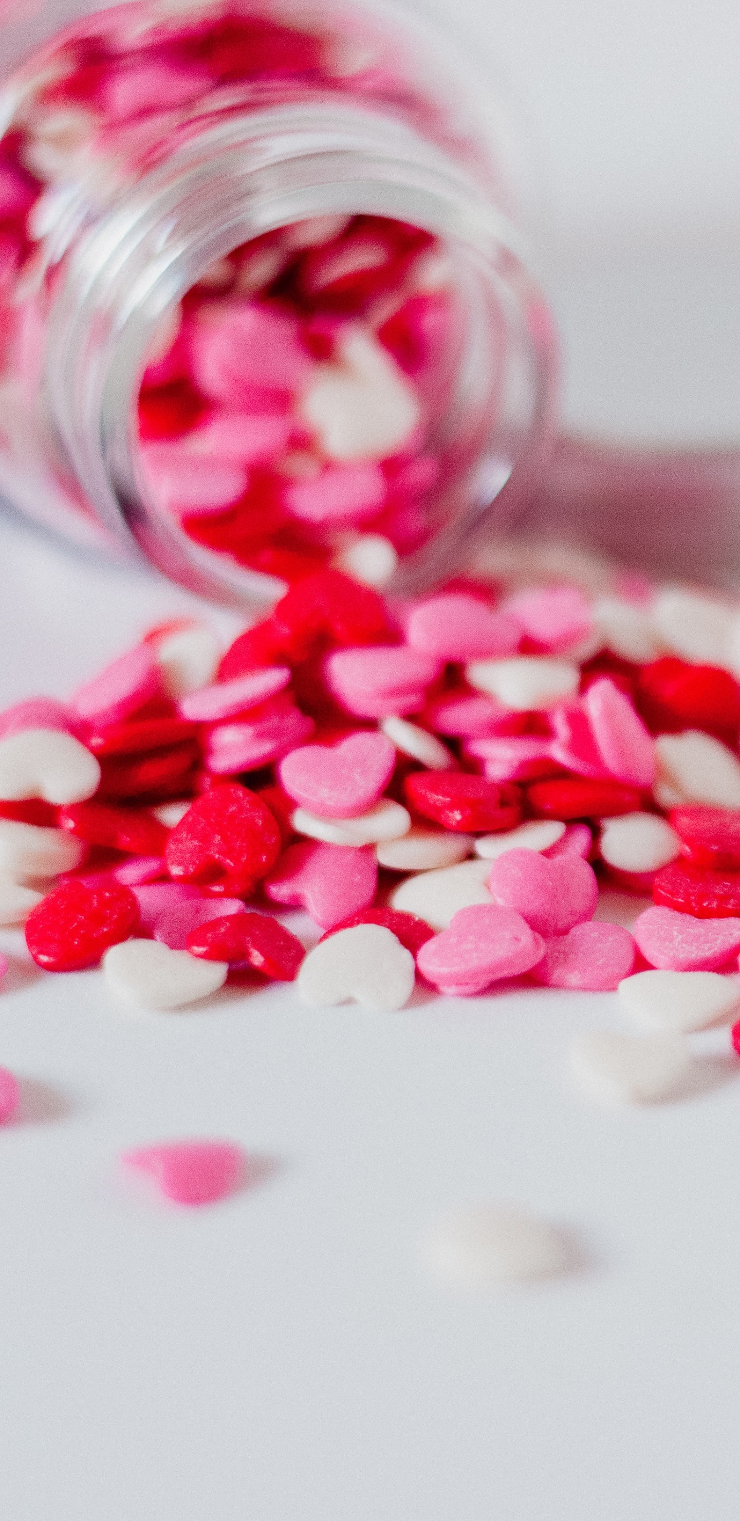 Valentines Tag, Pink, Streuseln, Süßigkeit, Konfetti. Wallpaper in 1440x2960 Resolution