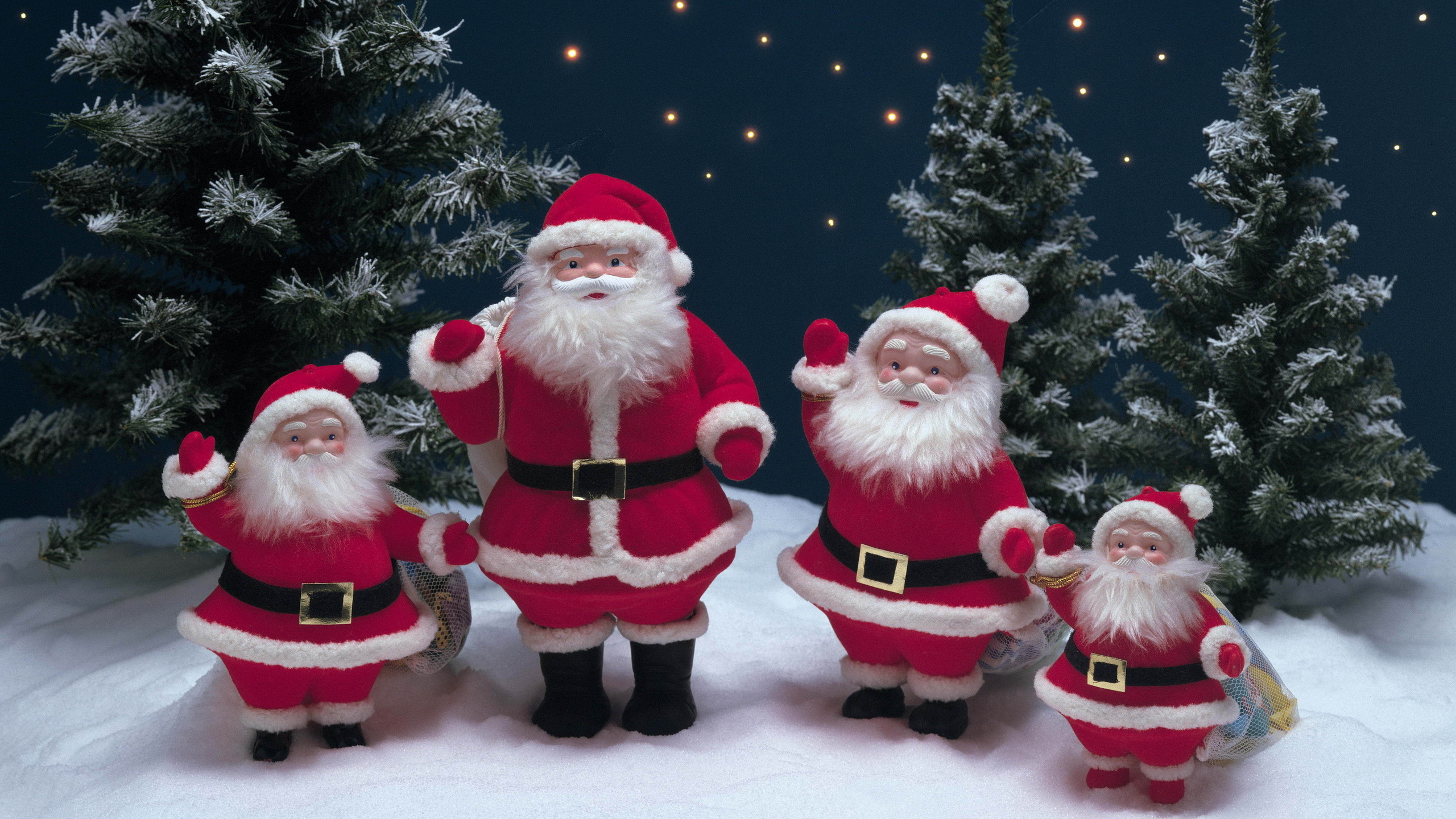 El Día De Navidad, Decoración de la Navidad, Santa Claus, Navidad, Adorno de Navidad. Wallpaper in 2560x1440 Resolution