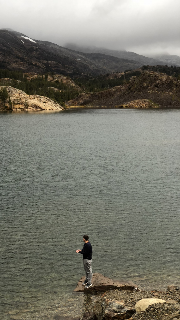 Agua, Distrito de Los Lagos, Las Formaciones Montañosas, Los Recursos de Agua, Highland. Wallpaper in 750x1334 Resolution