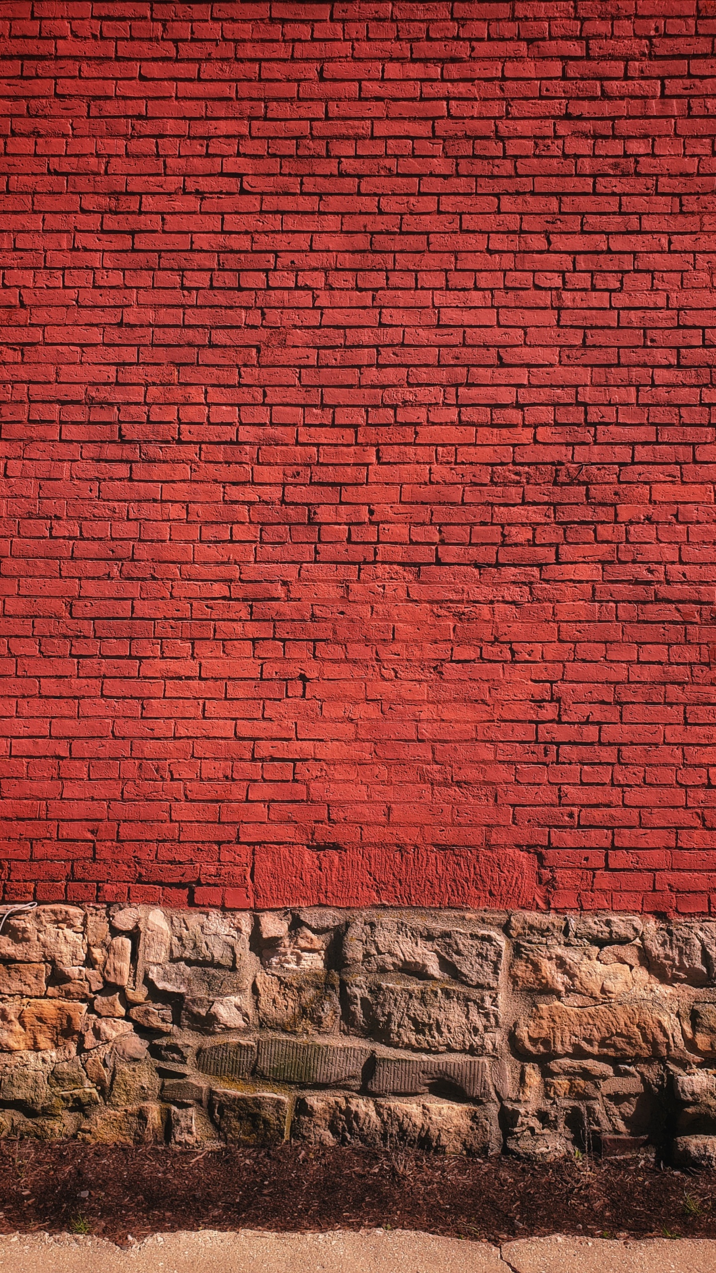 Pared de Ladrillo Rojo Con Bloques de Hormigón Gris. Wallpaper in 1440x2560 Resolution