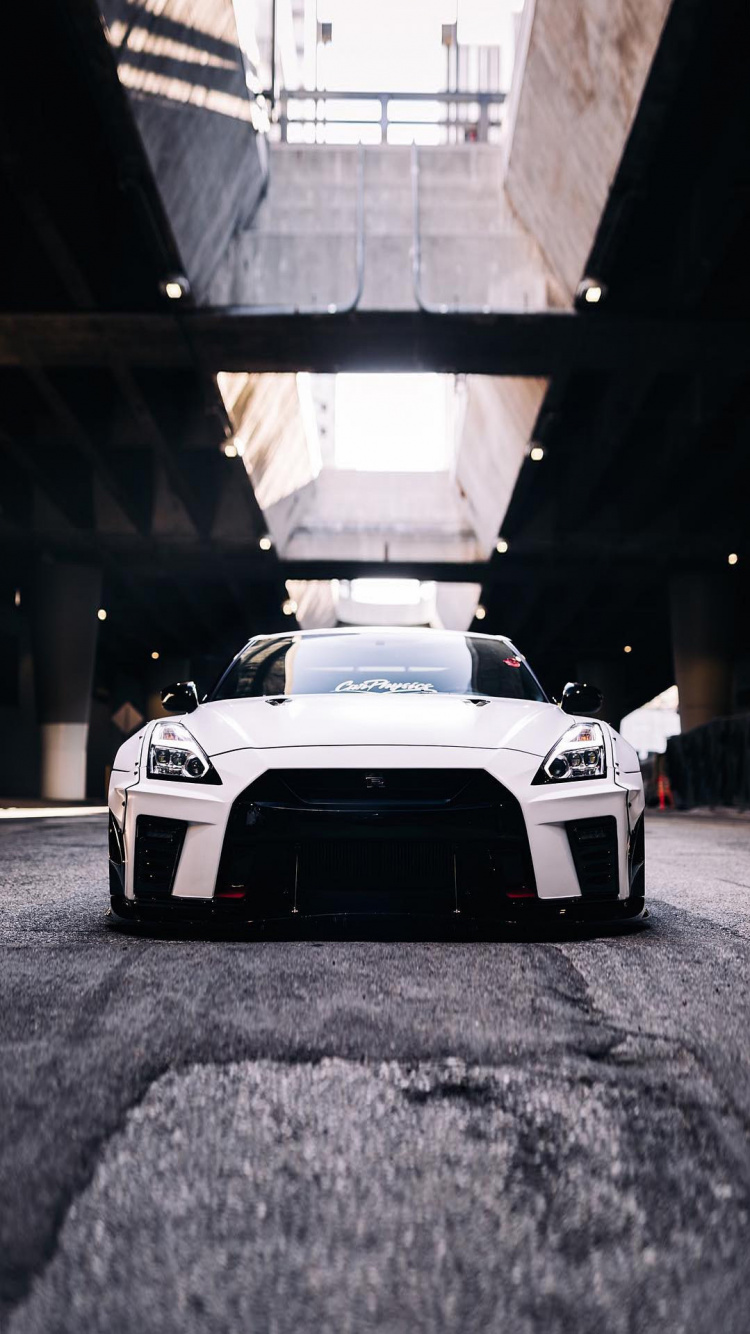 Rad, Sportwagen, Car, Automotive Lighting, Kapuze. Wallpaper in 750x1334 Resolution