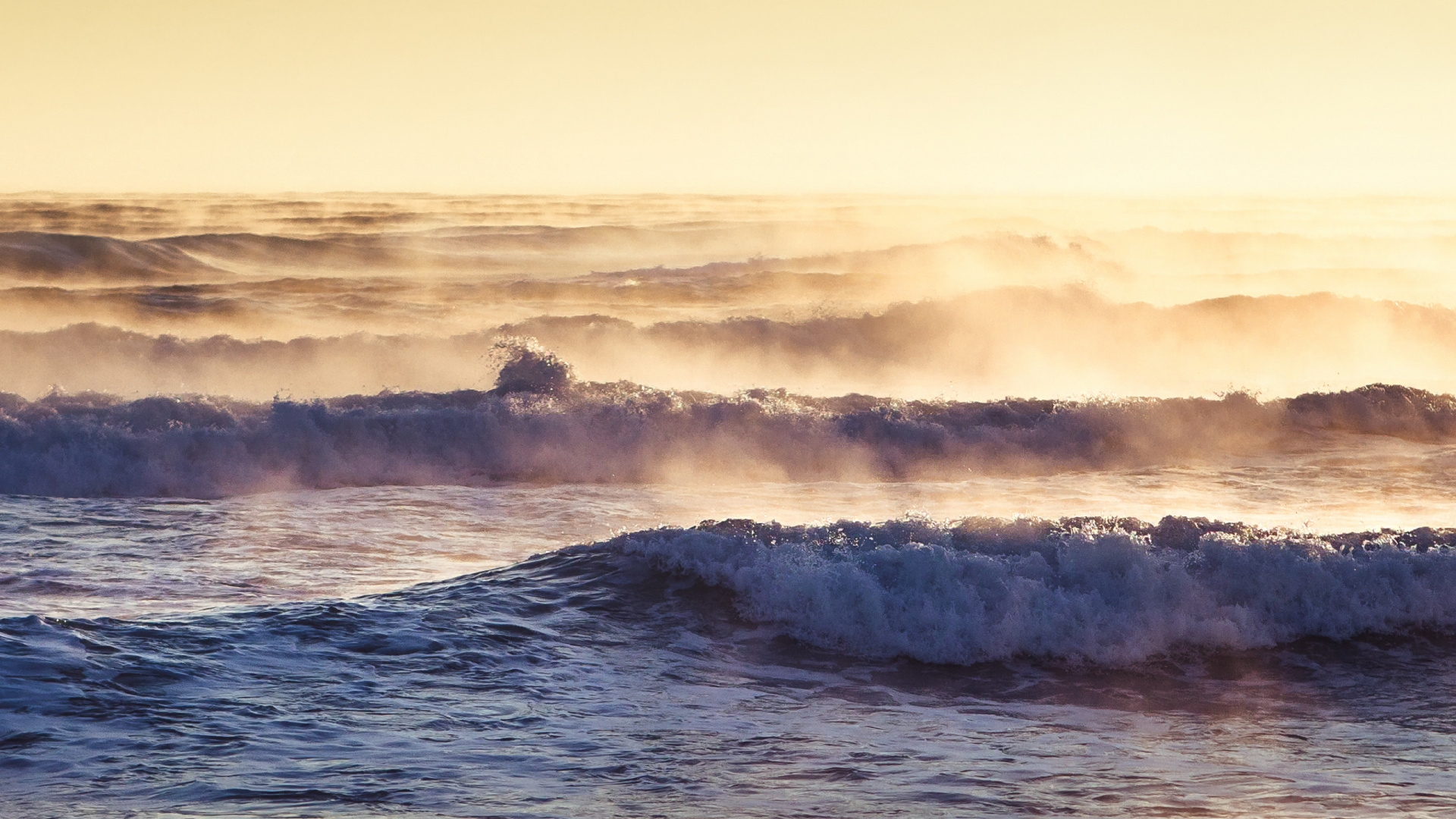 Ocean Waves Crashing on Shore During Daytime. Wallpaper in 1920x1080 Resolution