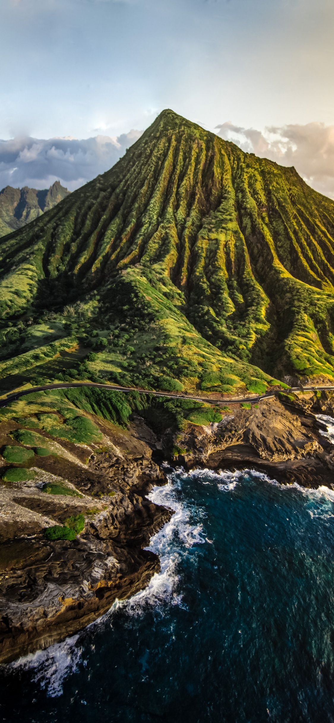 Nature, Eau, Paysage Naturel, Highland, Terrain. Wallpaper in 1125x2436 Resolution