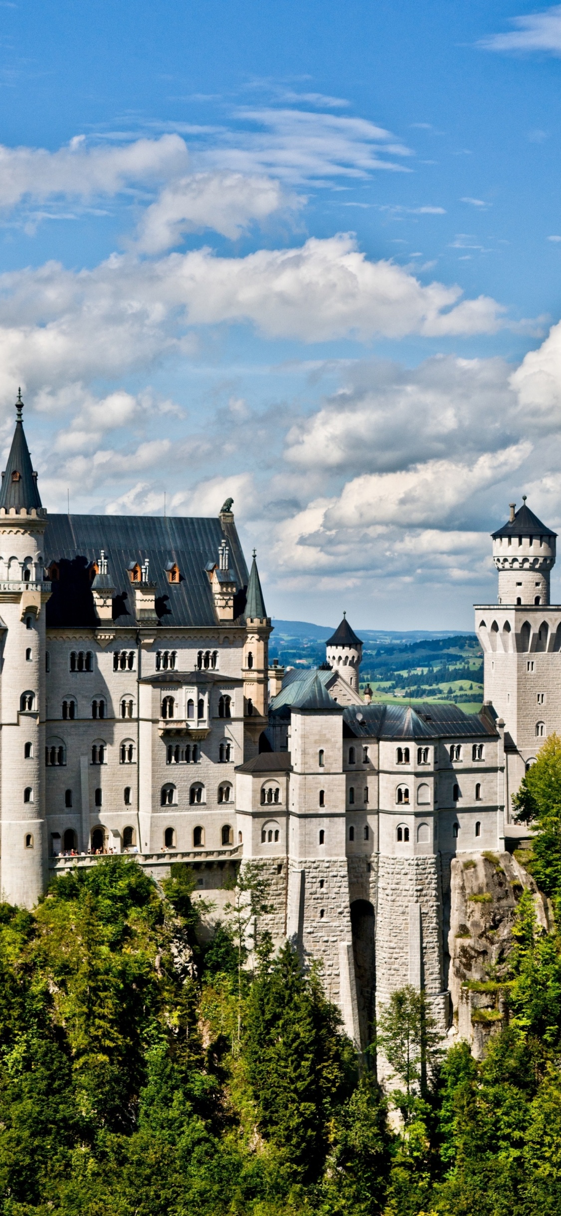 Neuschwanstein Castle, Hohenzollern Castle, Castle, Nature, Cloud. Wallpaper in 1125x2436 Resolution