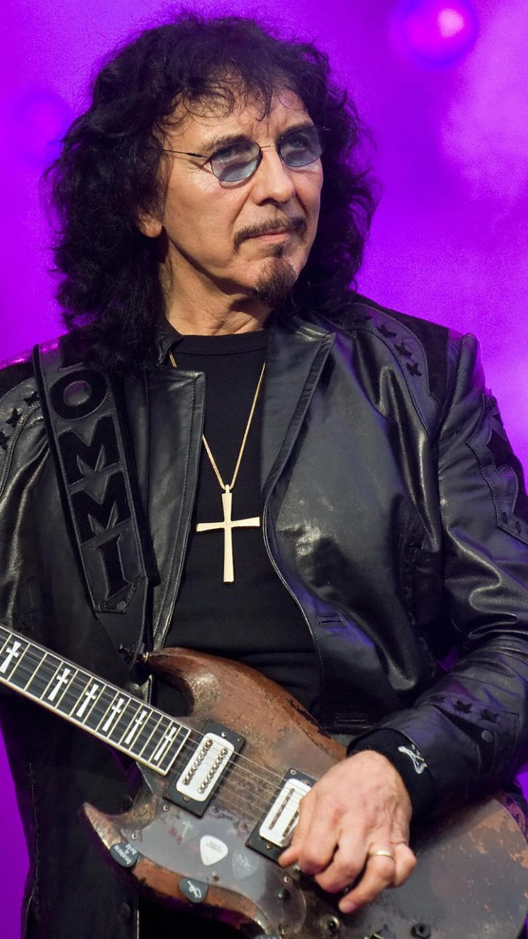 Tony Iommi, Black Sabbath, Guitar, Heavy Metal, Guitarist. Wallpaper in 750x1334 Resolution