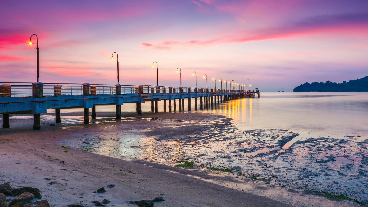 Brown Wooden Dock on Sea During Daytime. Wallpaper in 1280x720 Resolution