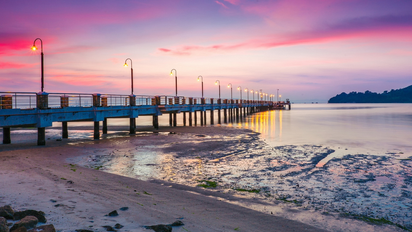 Brown Wooden Dock on Sea During Daytime. Wallpaper in 1366x768 Resolution