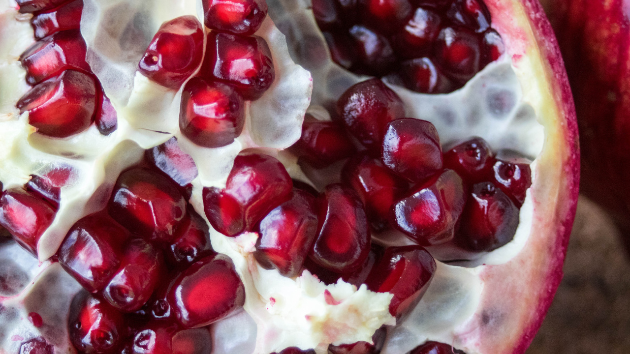 Red and White Round Fruits. Wallpaper in 1280x720 Resolution