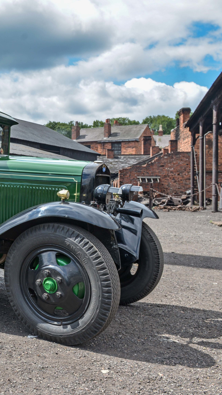 Camion Vintage Vert et Noir. Wallpaper in 750x1334 Resolution