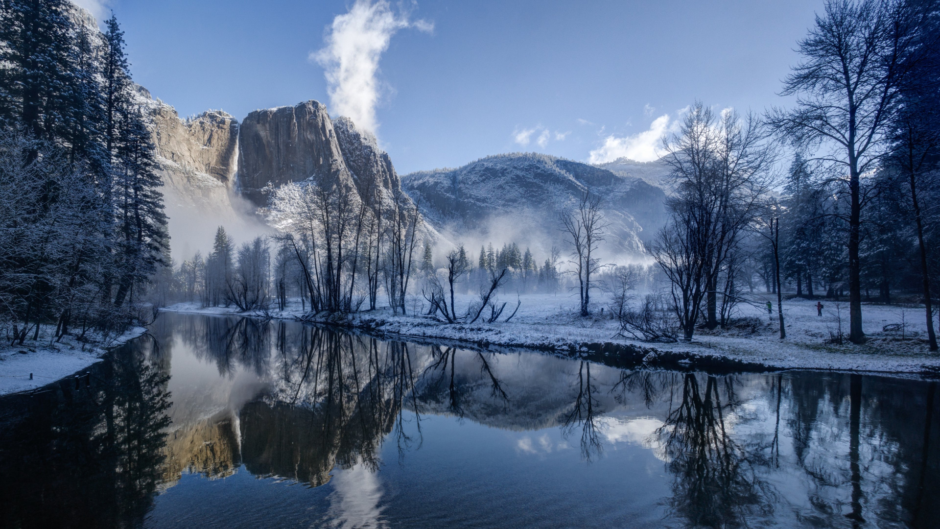 Snow Covered Mountain Near Body of Water During Daytime. Wallpaper in 1920x1080 Resolution