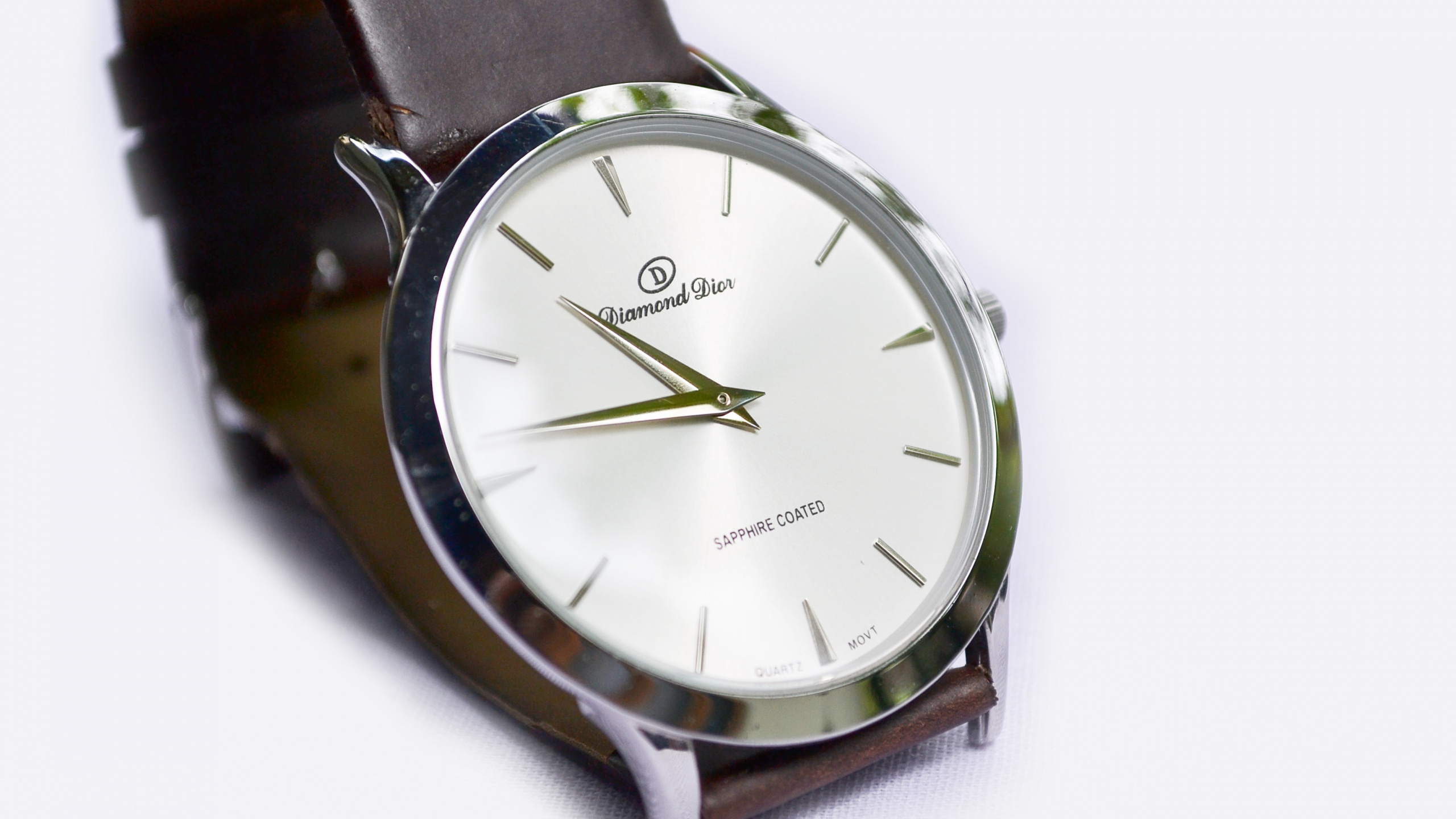 Reloj Analógico, Ver Accesorios, Accesorio de Moda, Joya, Marca. Wallpaper in 2560x1440 Resolution