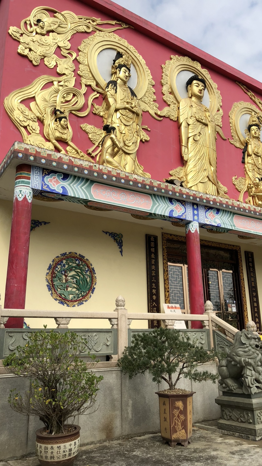 Temple, Flowerpot, Landmark, Sculpture, Houseplant. Wallpaper in 1080x1920 Resolution