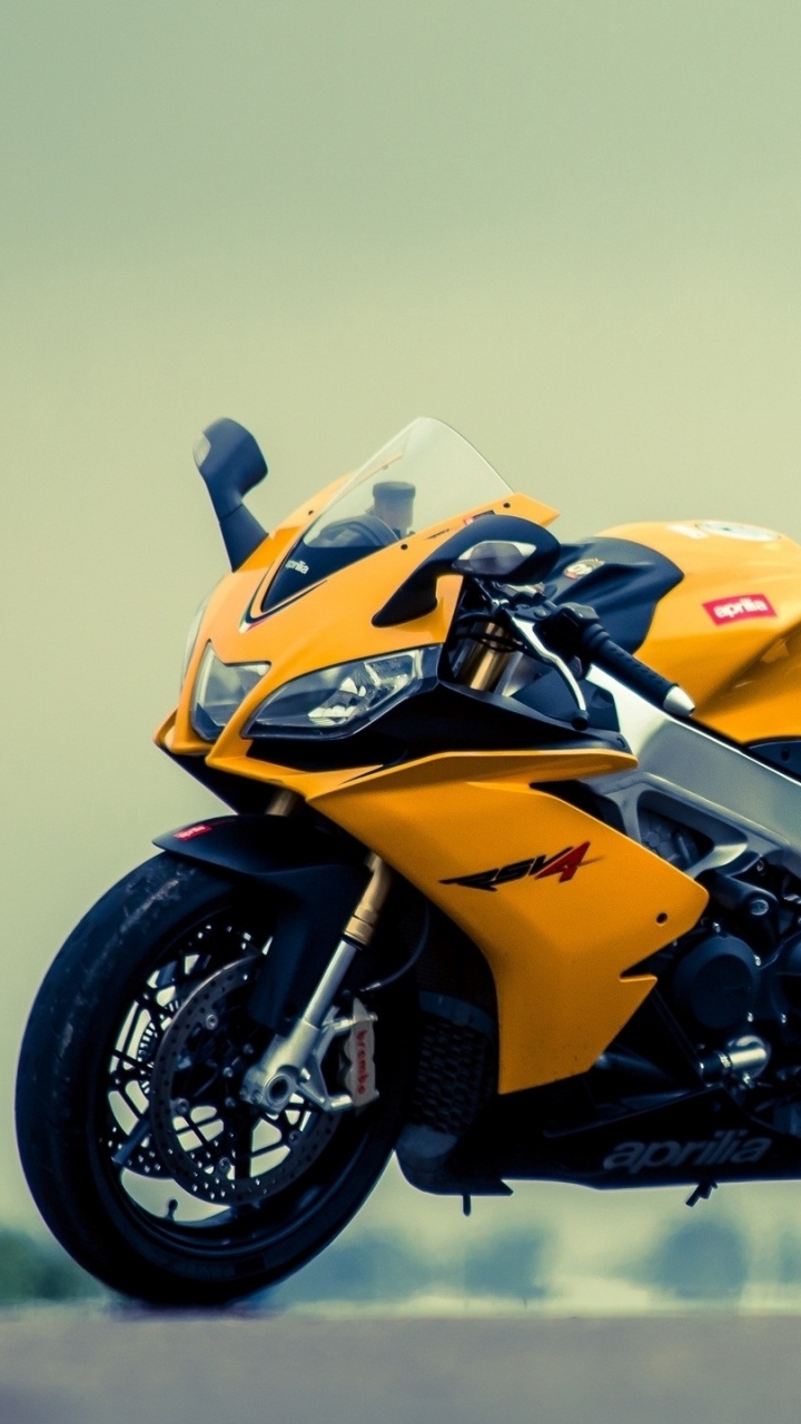 Orange and Black Sports Bike. Wallpaper in 720x1280 Resolution