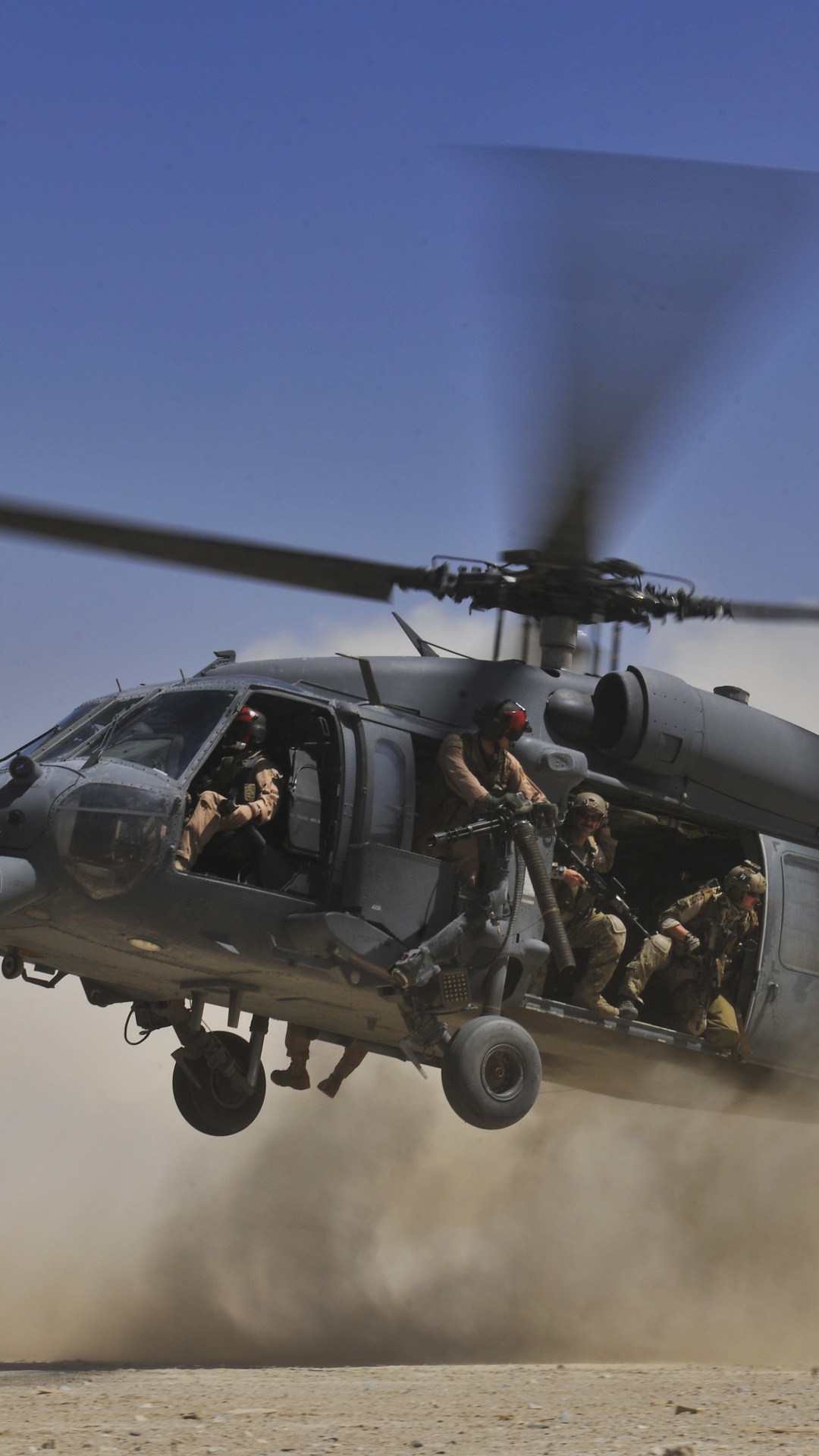 Helicóptero Negro en el Aire Durante el Día. Wallpaper in 1080x1920 Resolution