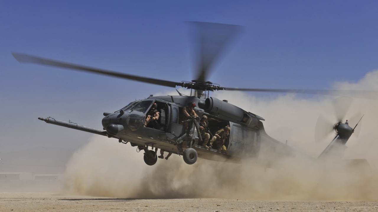 Helicóptero Negro en el Aire Durante el Día. Wallpaper in 1280x720 Resolution