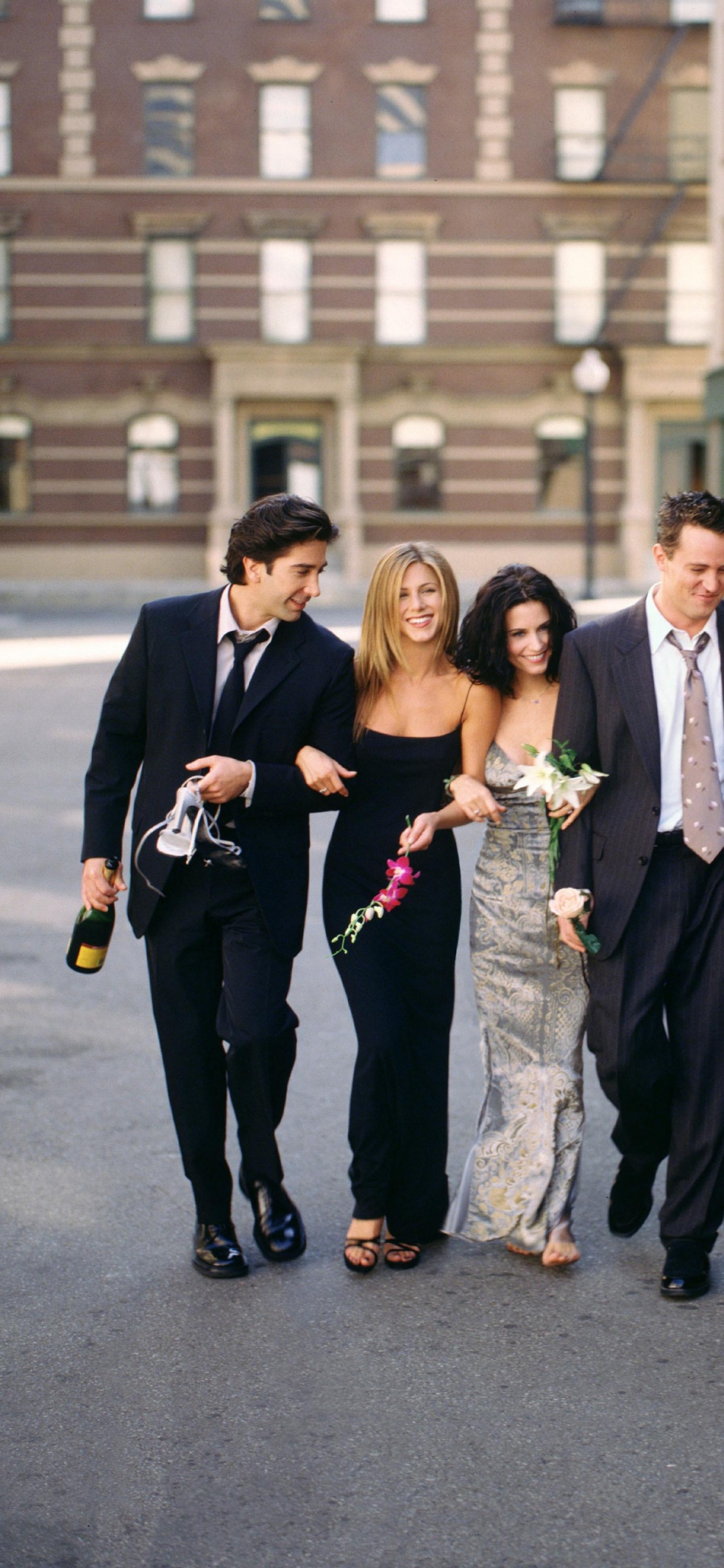 David Schwimmer, Matt LeBlanc, Amigo, Ross Geller, Traje. Wallpaper in 1125x2436 Resolution