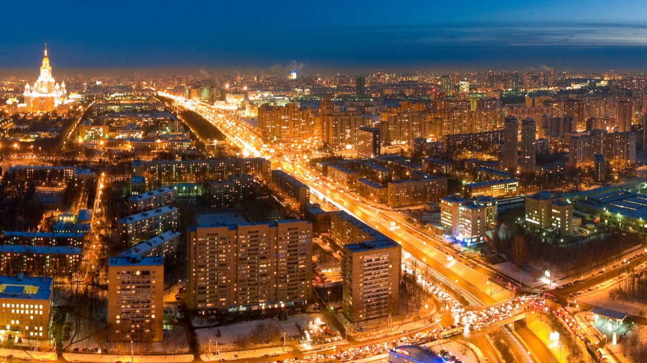 Vue Aérienne Des Bâtiments de la Ville Pendant la Nuit. Wallpaper in 1280x720 Resolution