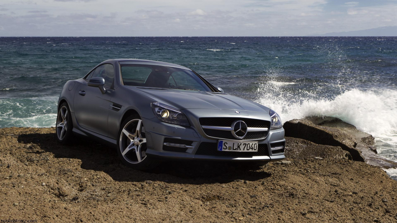 Black Mercedes Benz Coupe on Beach During Daytime. Wallpaper in 1280x720 Resolution