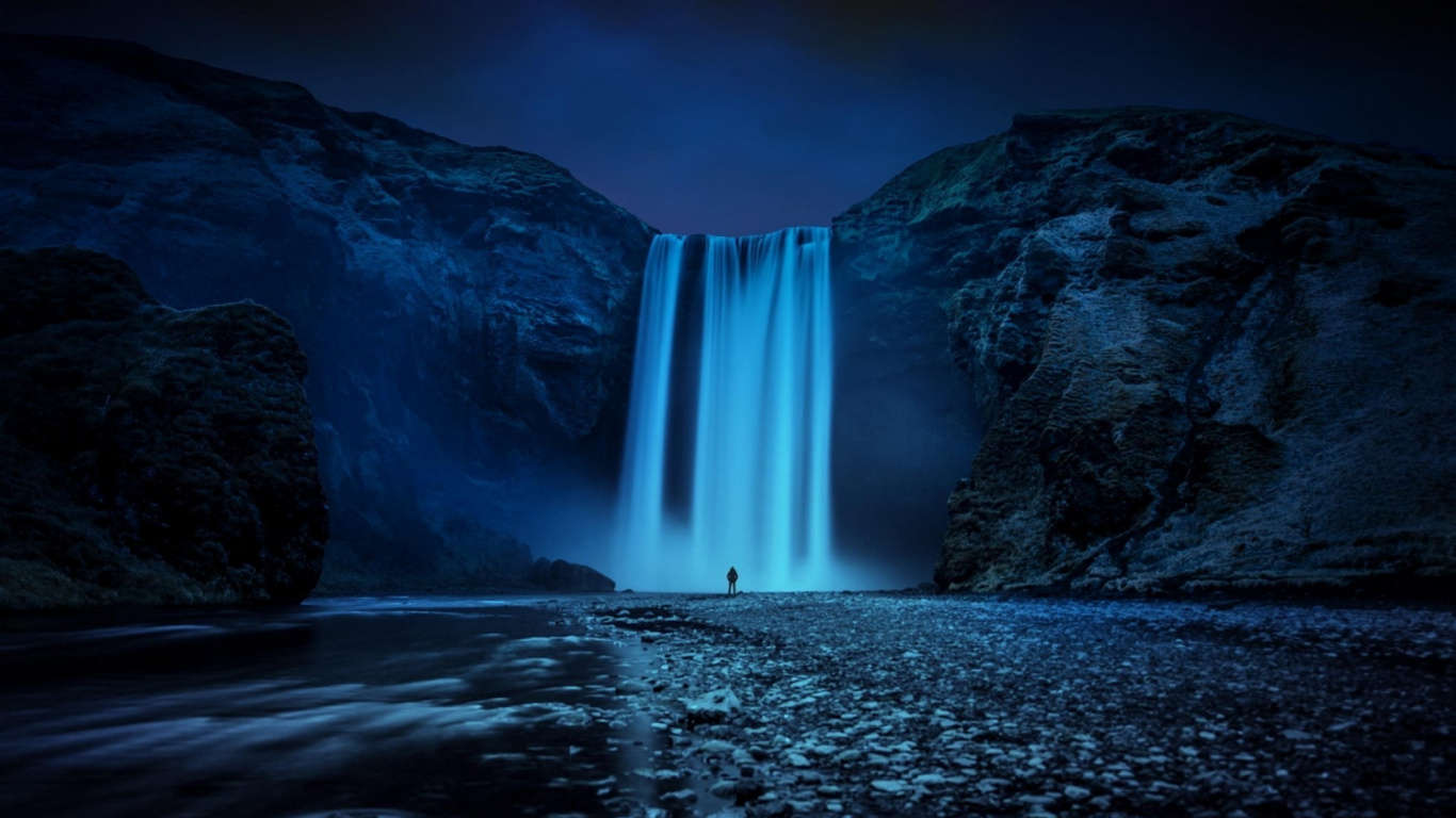 Glace Blanche Sur le Plan D'eau Pendant la Journée. Wallpaper in 1366x768 Resolution