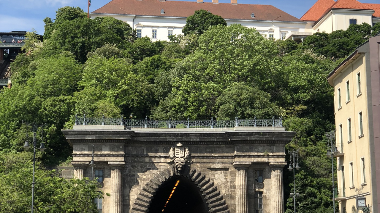 Budapest, Tunnel Unter Dem Burgberg, Wissenschaft, Biologie, Bogen. Wallpaper in 1280x720 Resolution