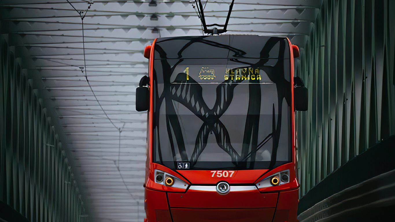 Straßenbahn, Smartphone, Automotive Lighting, Rolling, ÖPNV. Wallpaper in 1366x768 Resolution