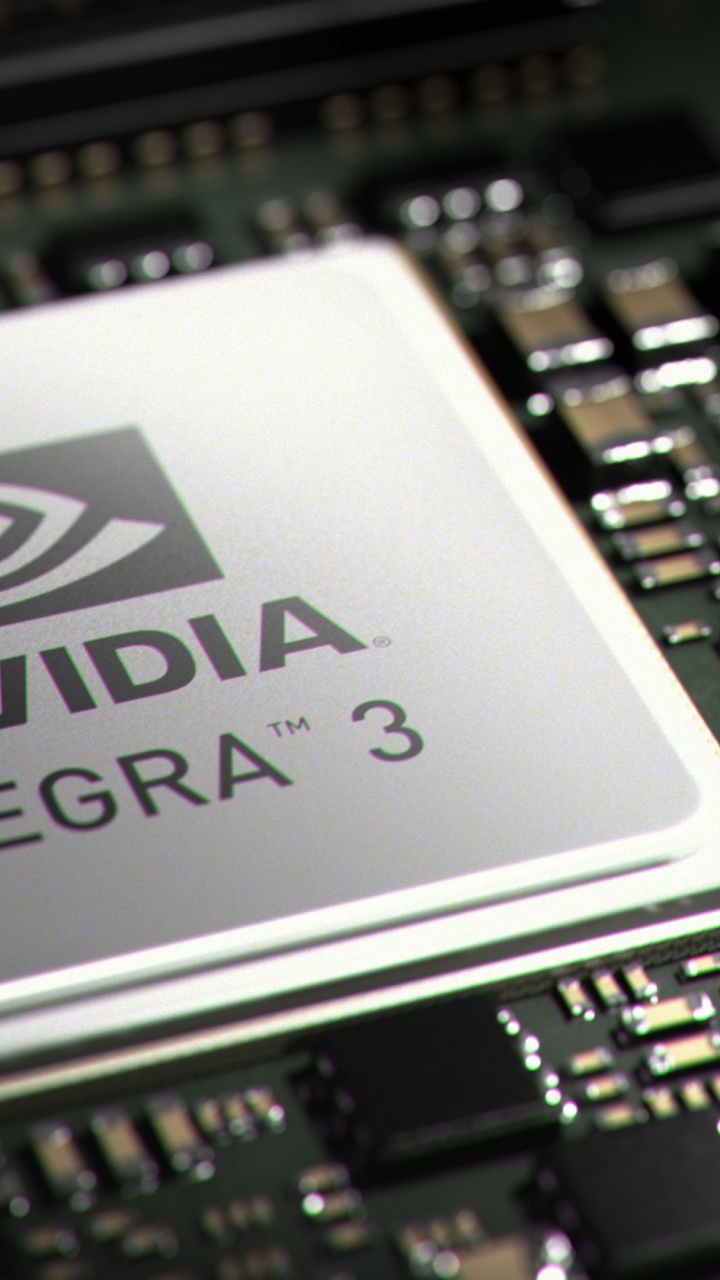 Schwarze Und Silberne Computertastatur. Wallpaper in 720x1280 Resolution