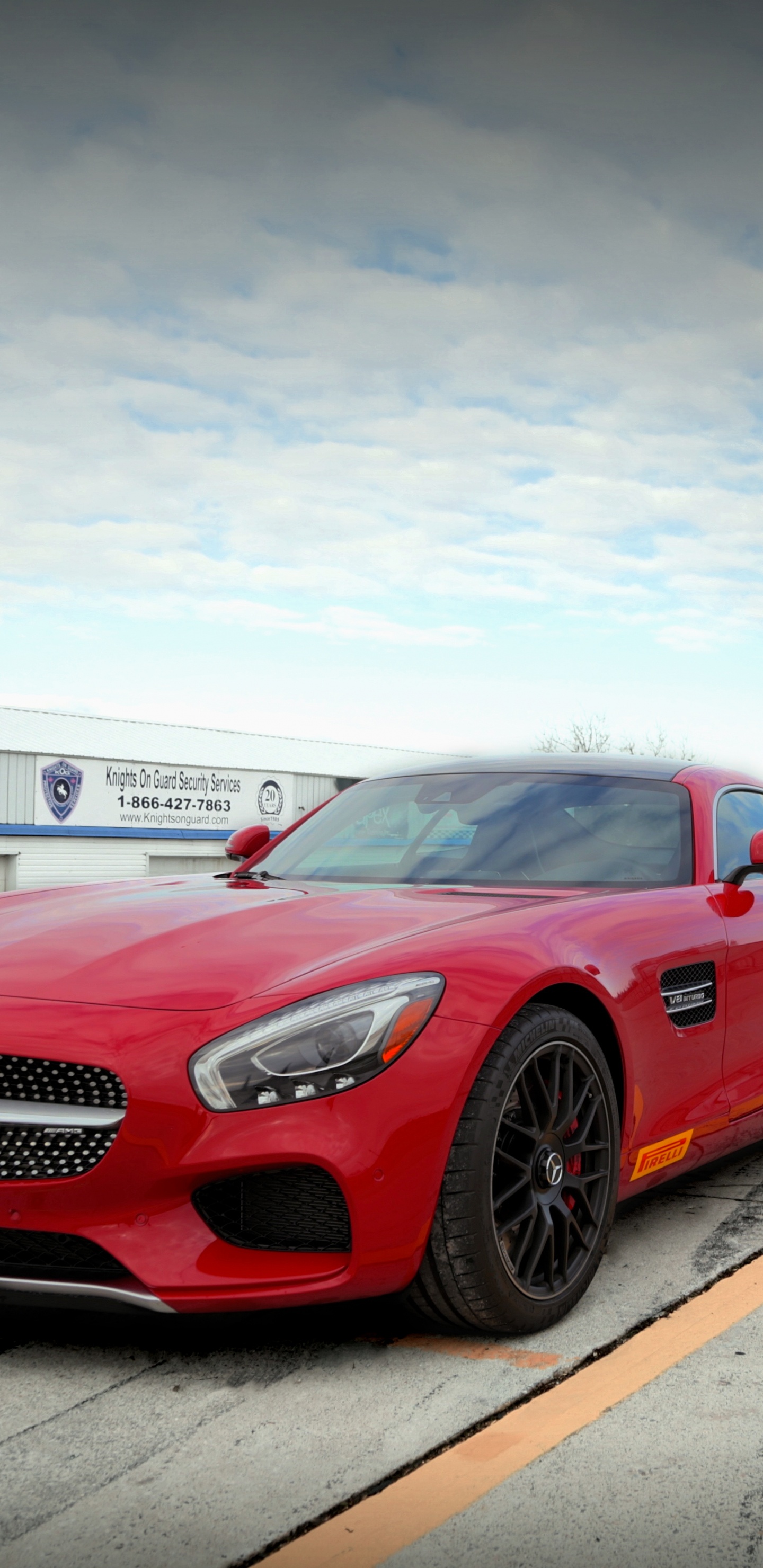 Bmw m 3 Rouge Sur Route Pendant la Journée. Wallpaper in 1440x2960 Resolution