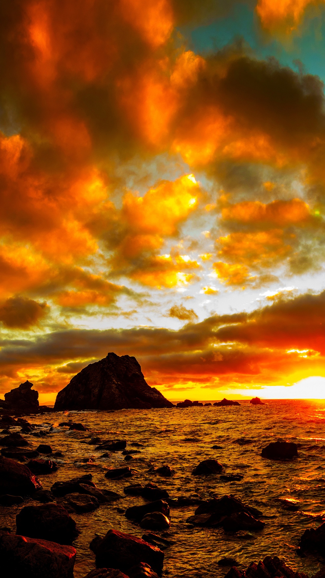 Body of Water Under Cloudy Sky During Sunset. Wallpaper in 1080x1920 Resolution