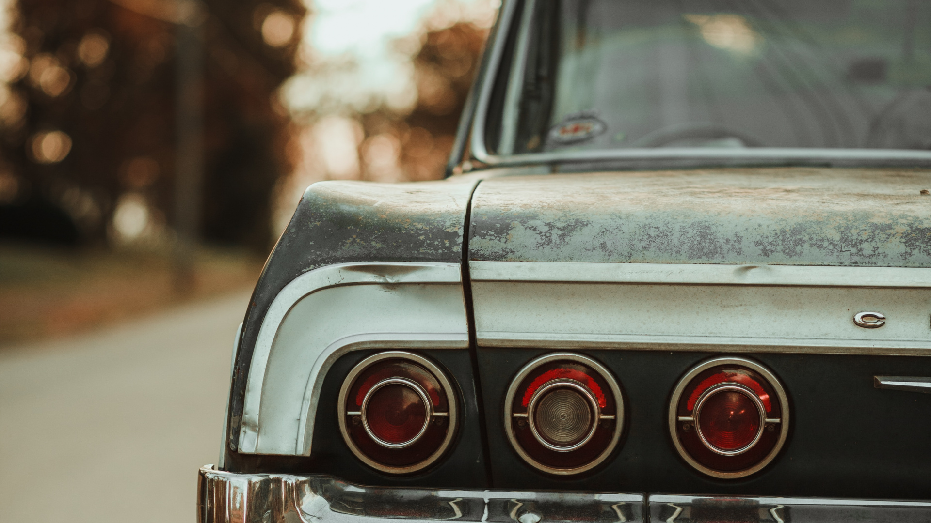 Black Car on Road During Daytime. Wallpaper in 1920x1080 Resolution