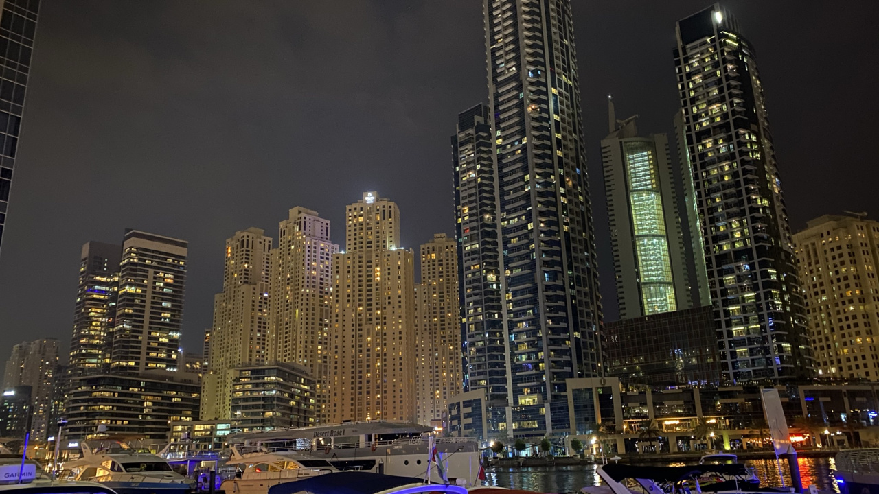 Dubai, Skyscraper, Tower Block, Night, Metropolis. Wallpaper in 1280x720 Resolution