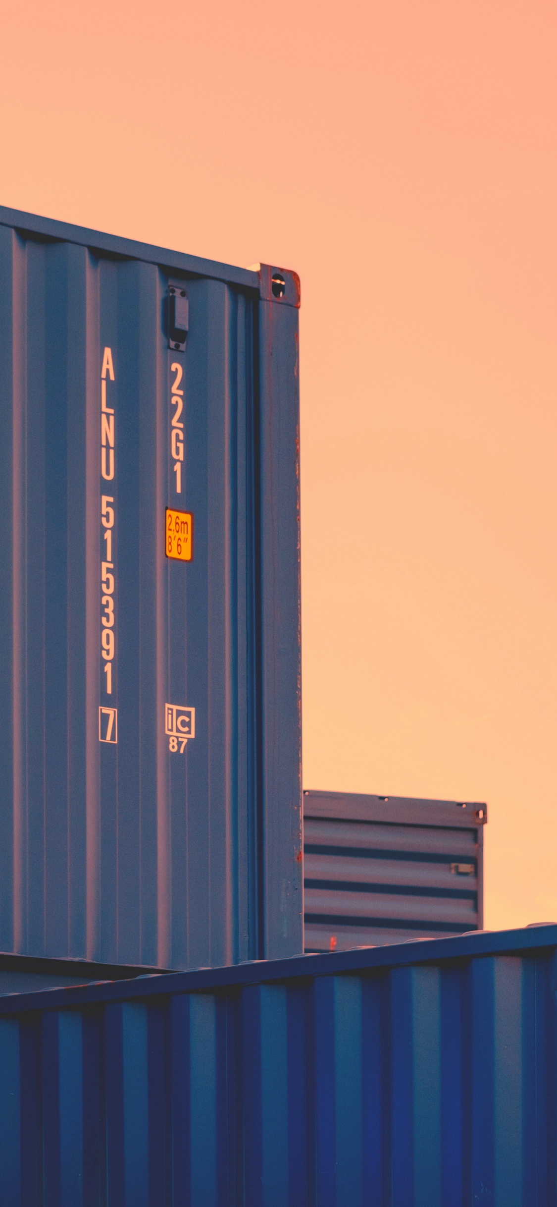 Edificio, Rectángulo, Gas, Tintes y Matices, Ventana. Wallpaper in 1125x2436 Resolution