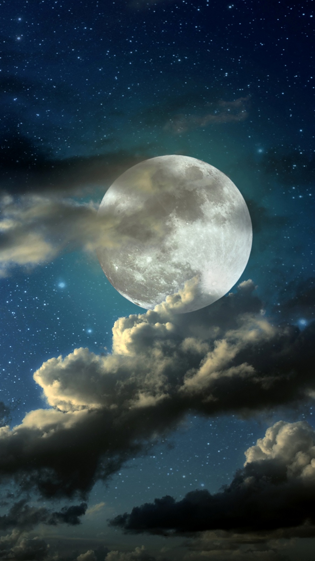 Pleine Lune Au-dessus Des Nuages Pendant la Nuit. Wallpaper in 1080x1920 Resolution