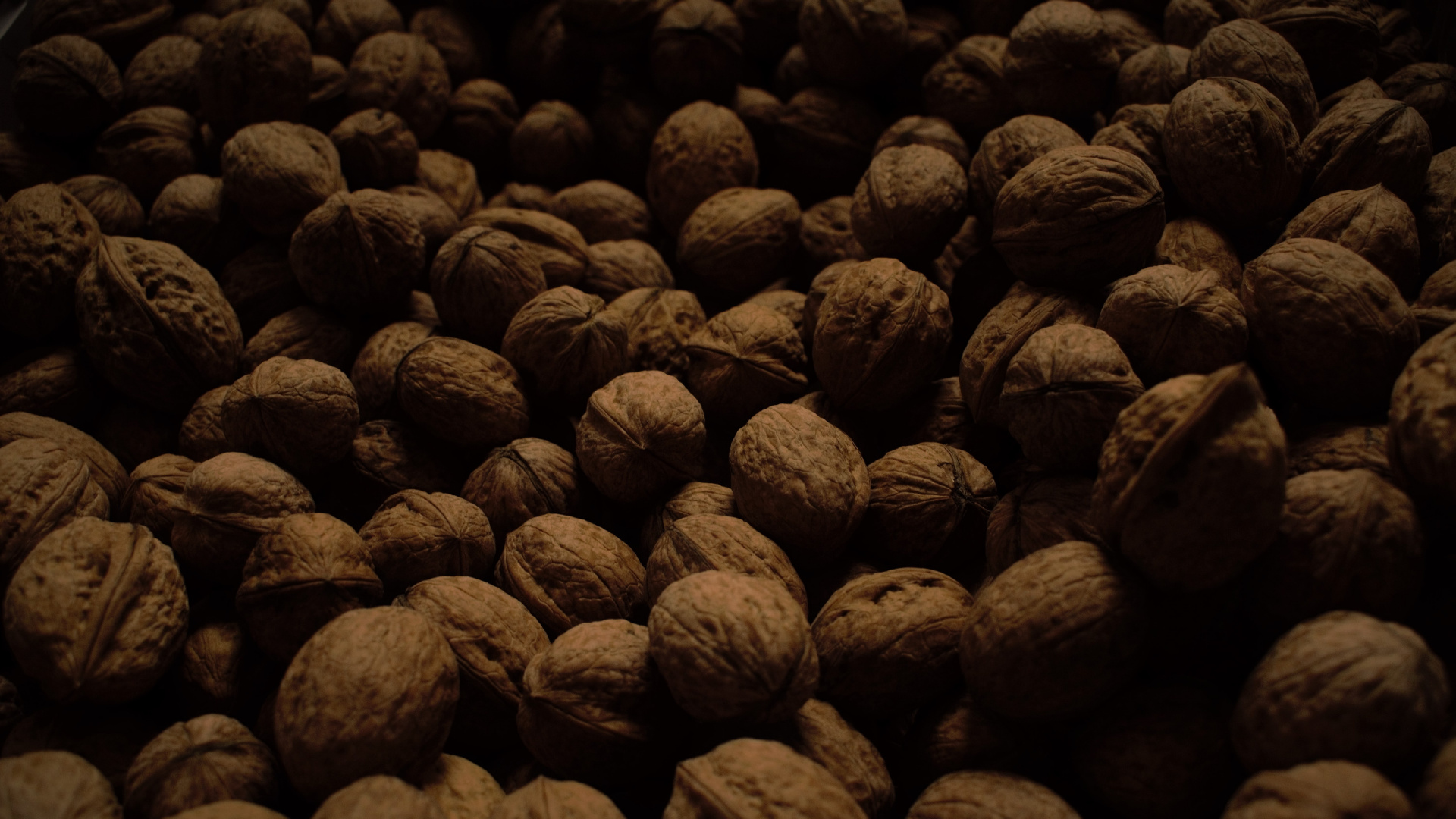 Brown and Black Round Fruits. Wallpaper in 1920x1080 Resolution