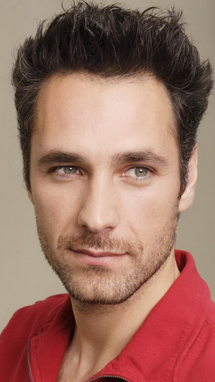 Entrecejo, el Vello Facial, Barbilla, Barba, Humanos. Wallpaper in 750x1334 Resolution