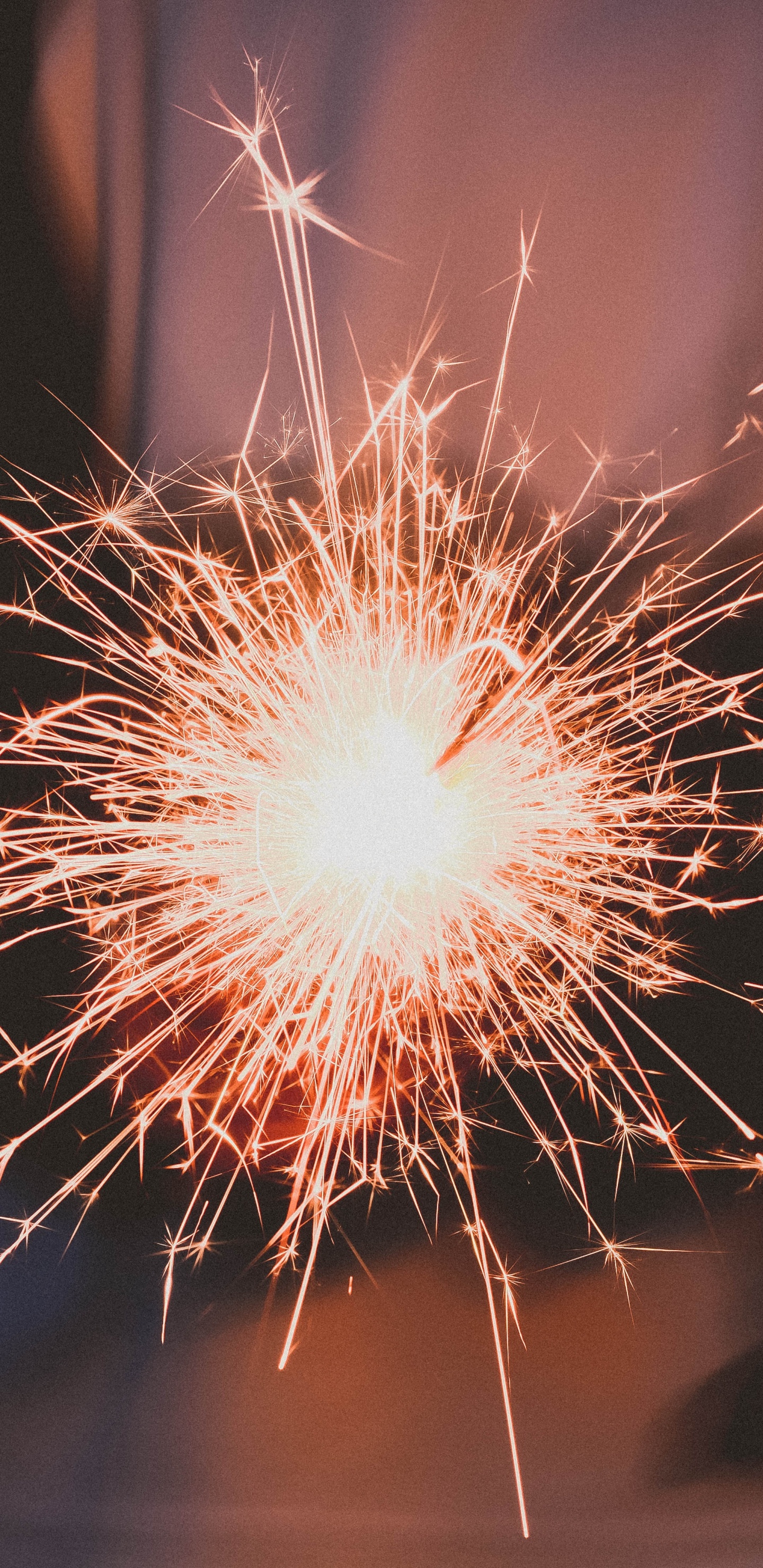 Feuerwerk, Wunderkerze, Veranstaltung, Neue Jahre Tag, Diwali. Wallpaper in 1440x2960 Resolution