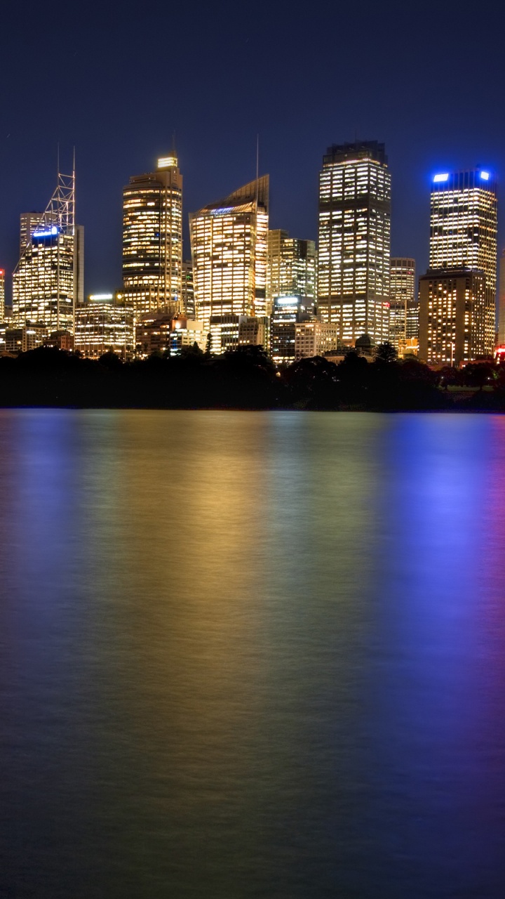 Skyline Der Stadt Bei Nacht Night. Wallpaper in 720x1280 Resolution