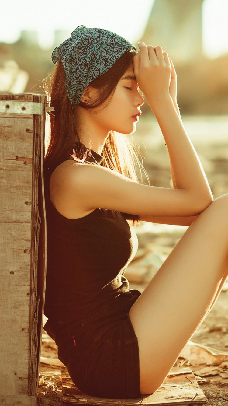 Beauté, Jambe, Séance, Été, Multi Core Processeur. Wallpaper in 750x1334 Resolution