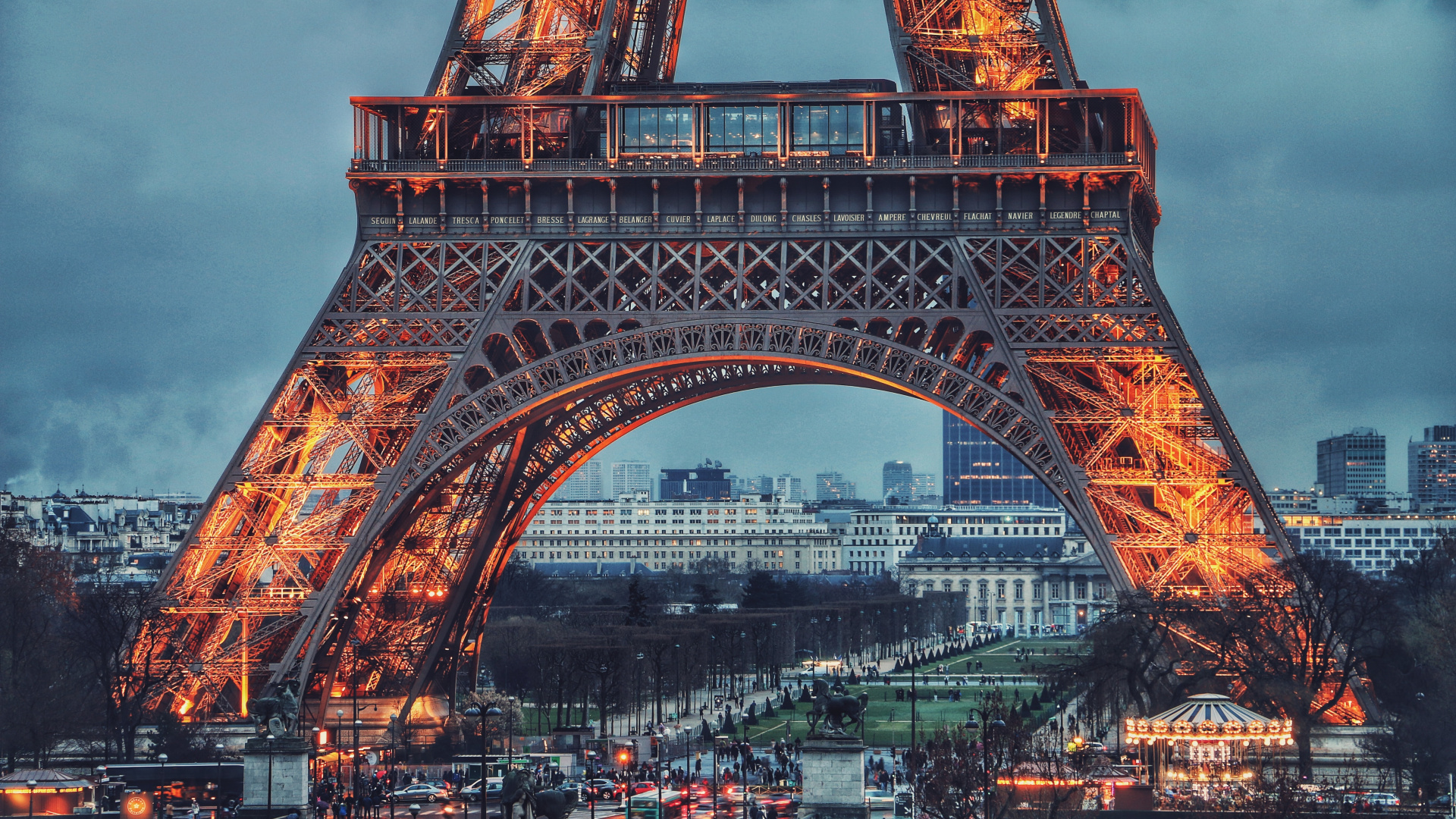 Paris, la Torre Eiffel, Jardines de Trocadéro, Edificio, Luz. Wallpaper in 1920x1080 Resolution