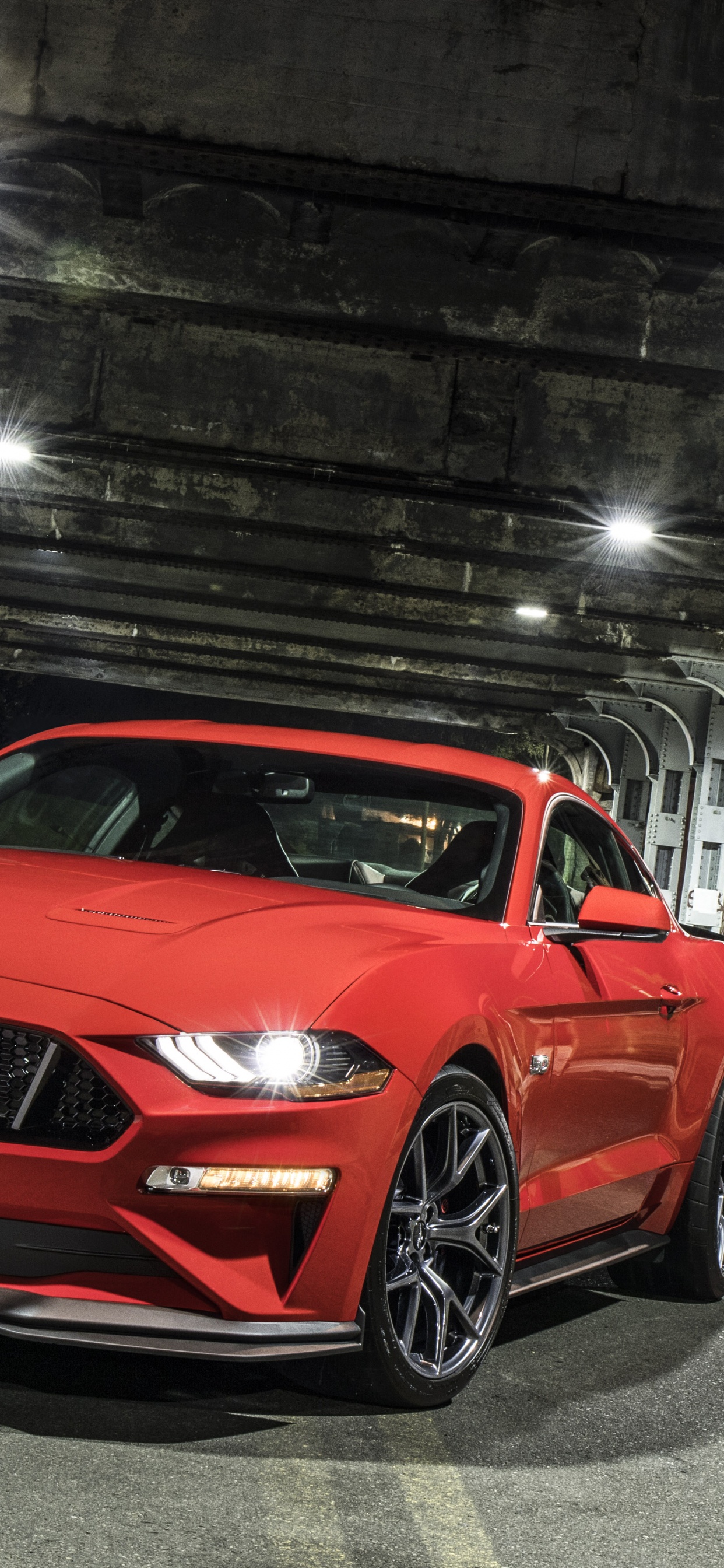 Bmw m 3 Rouge Garée Sur Parking. Wallpaper in 1242x2688 Resolution